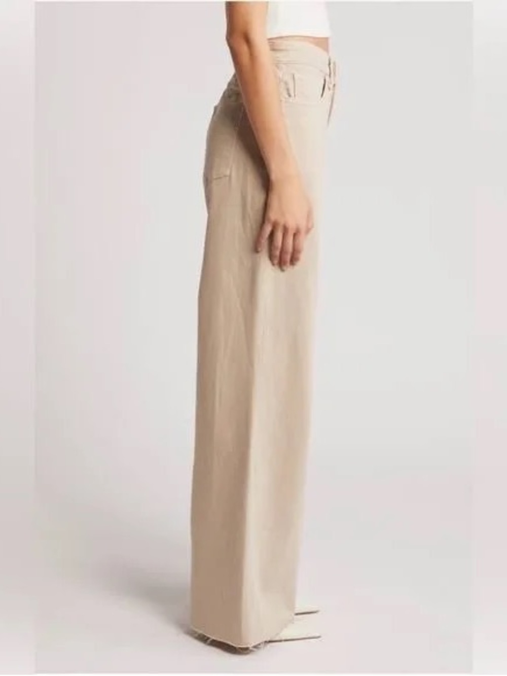 Good American Good Ease Relaxed High-Waisted Wide Leg Jeans - Picture 3 of 10